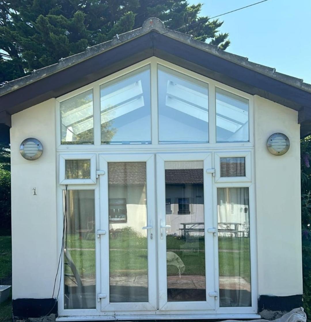 #1 Stoneleigh Cottage Seaton  Exterior photo